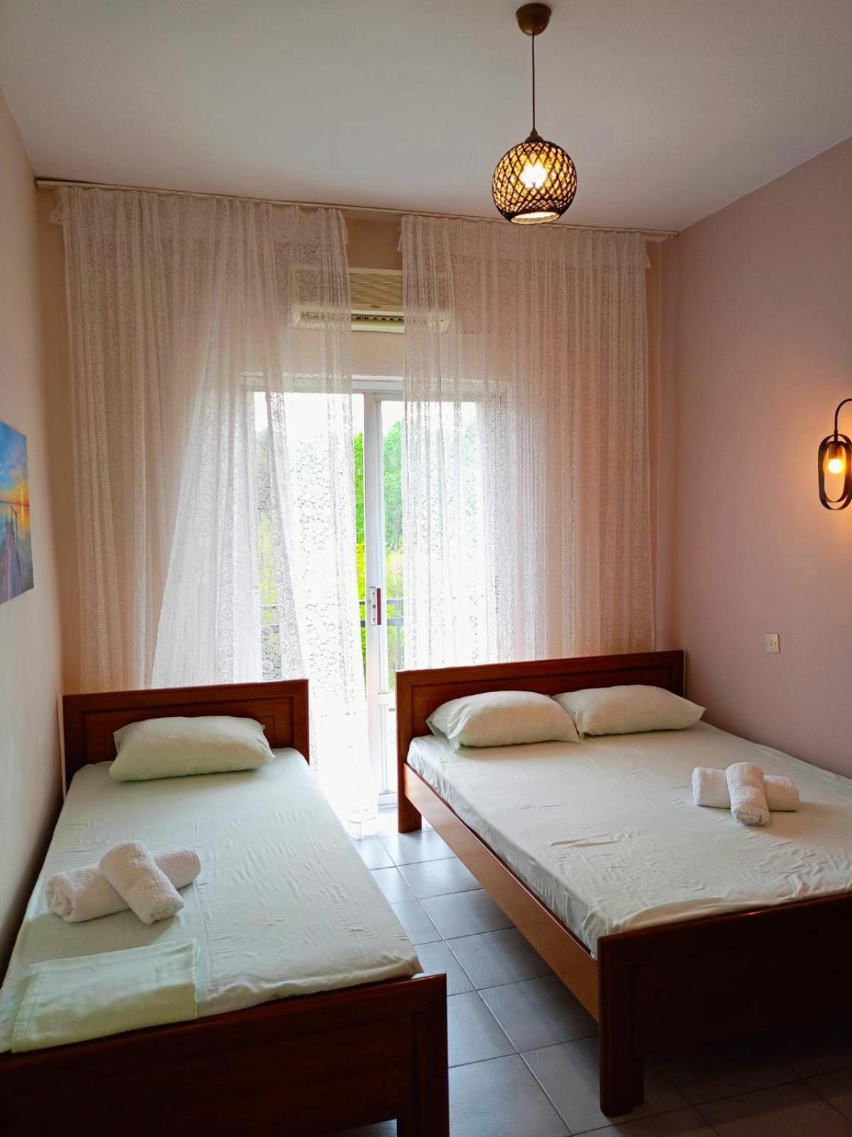 Apartment Adamidis Paralia Skotinis